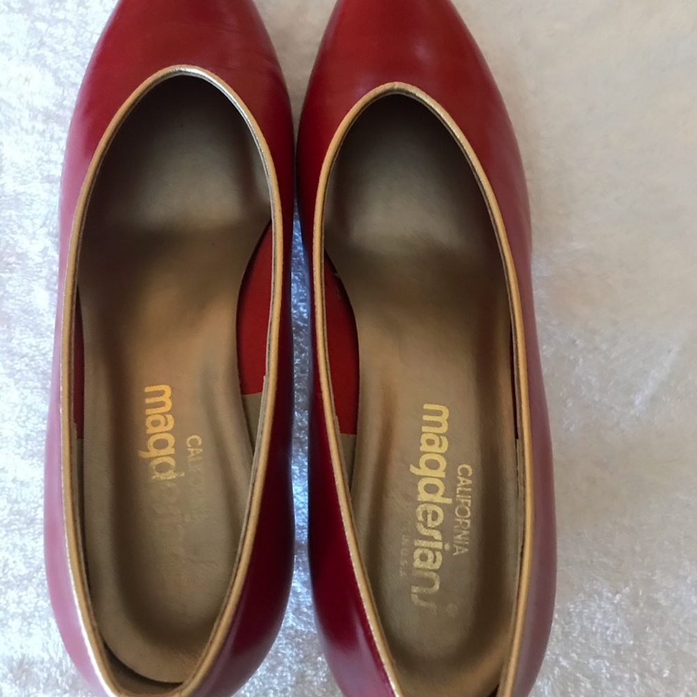 Shoes - Picture 6 of 7